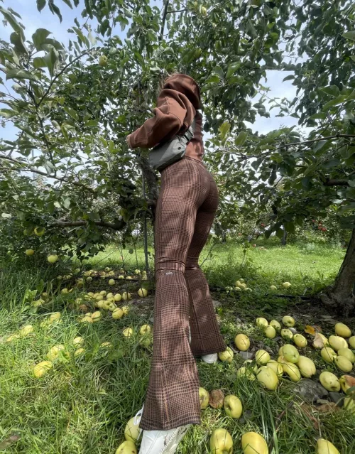 I love it when you smack my juicy ass in public