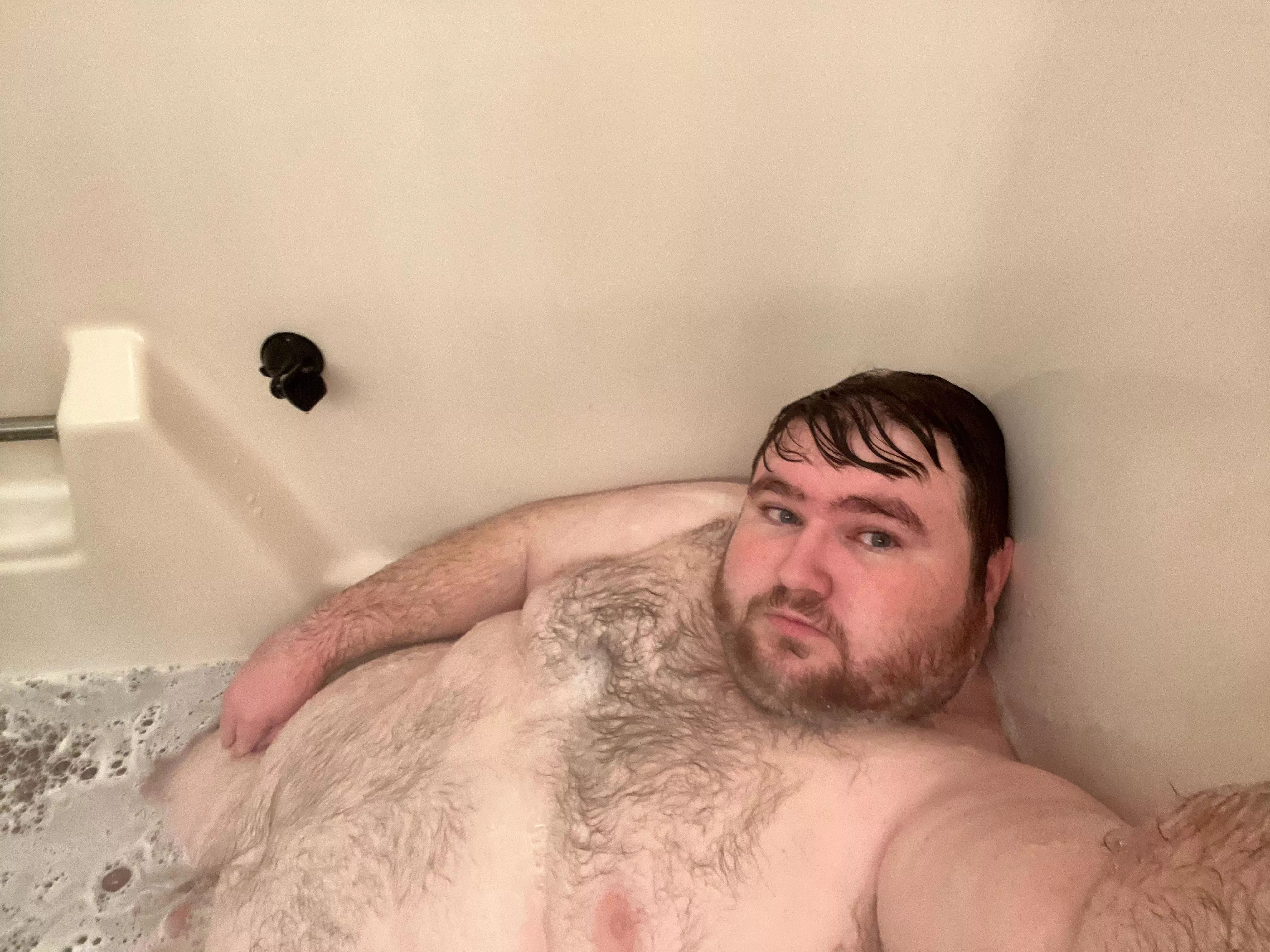 I think I prefer baths to showers [m]