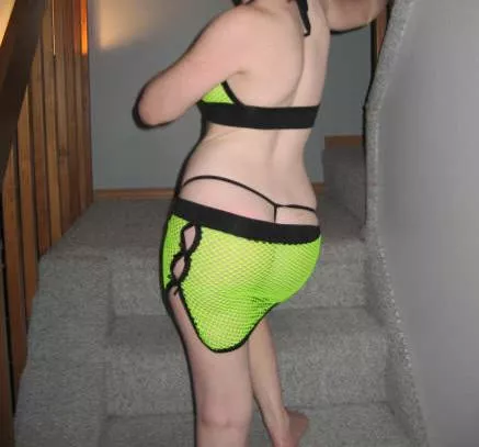 I think my wifes nice pale plump ass needs some captions.
