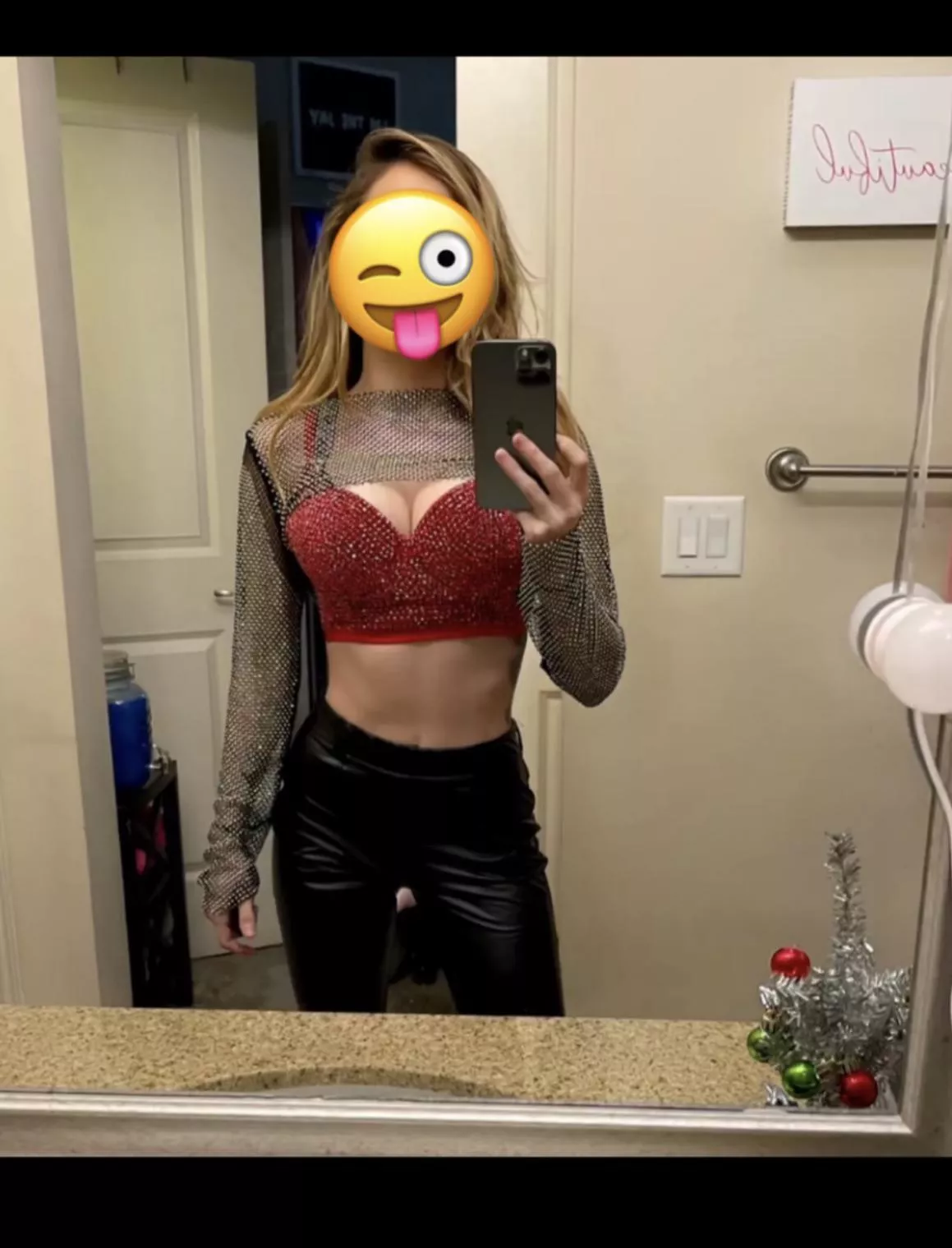 I told her she couldn’t wear this to the bar, so she went without me🥲