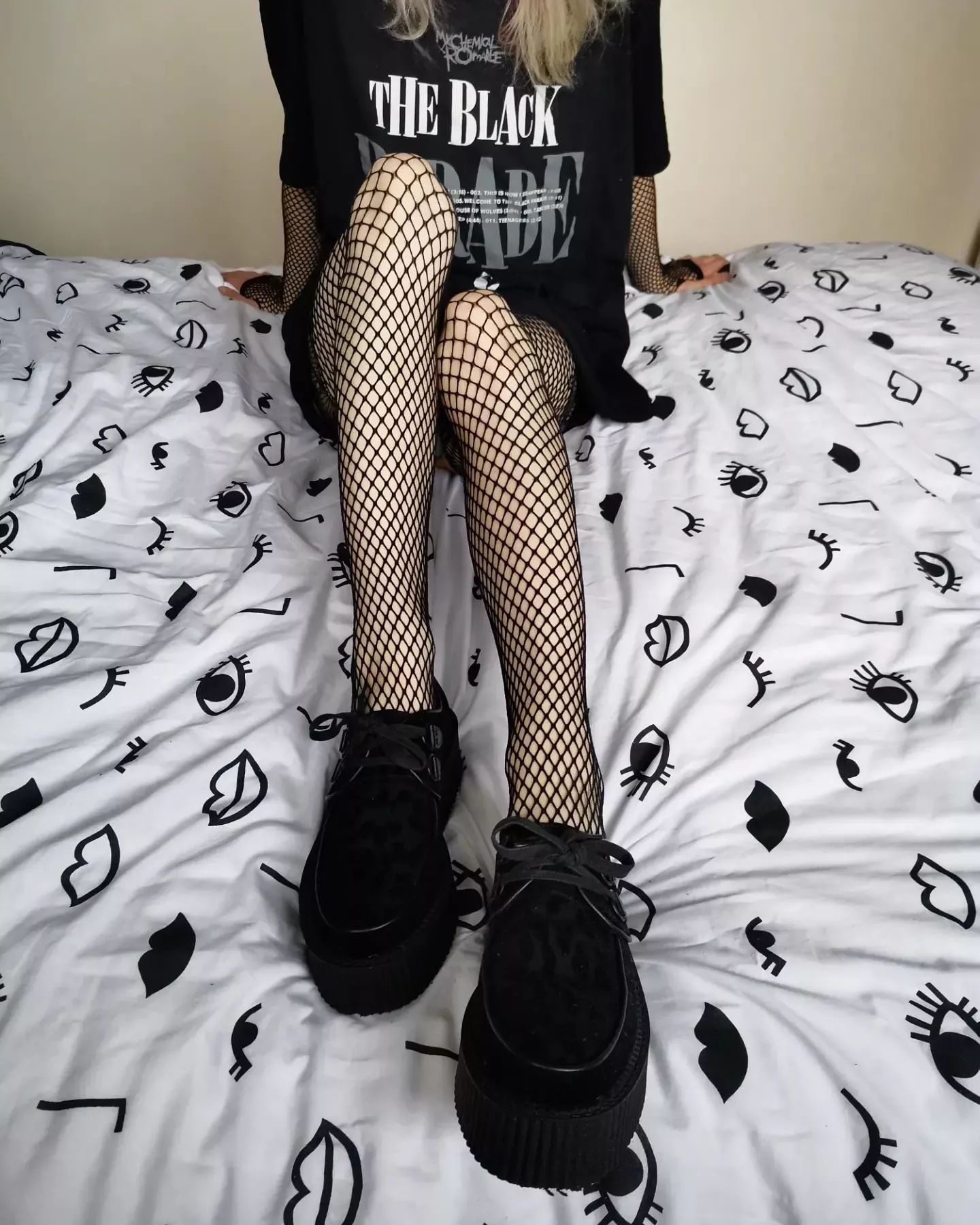 is it cool to be emo again yet?