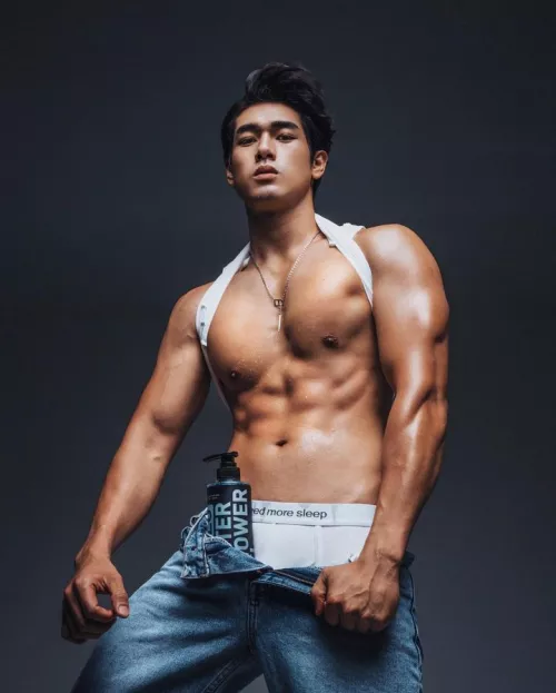 Jun Yan by Teddy Tzeng