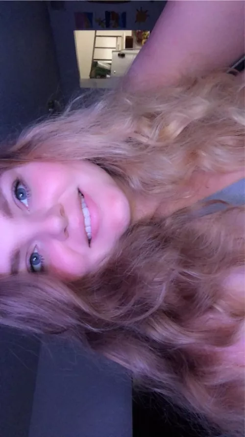 Just the friendly milf nextdoor who looks innocent, but we know better than that don't we now. 😘