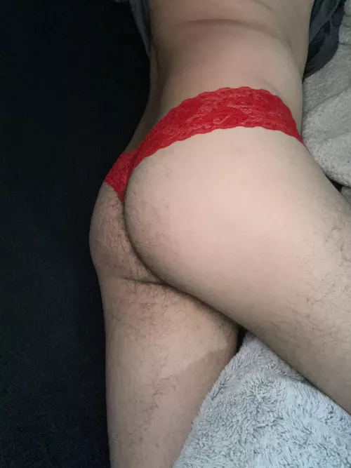 Love sleeping with panties it just makes me so horny 😍