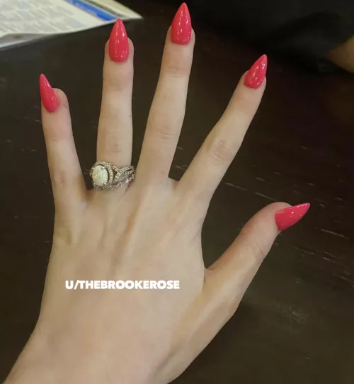 💗Loved my hot pink nails!