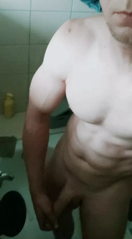 [M] Hot shower on a cold day, have a great week everybody