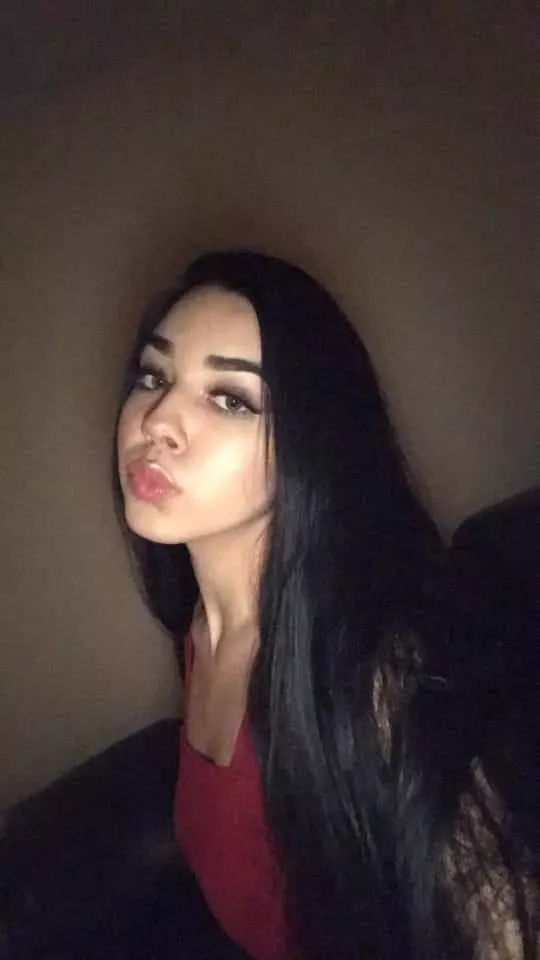 My dream is to see her with a BBC 🥵 (is my crush)