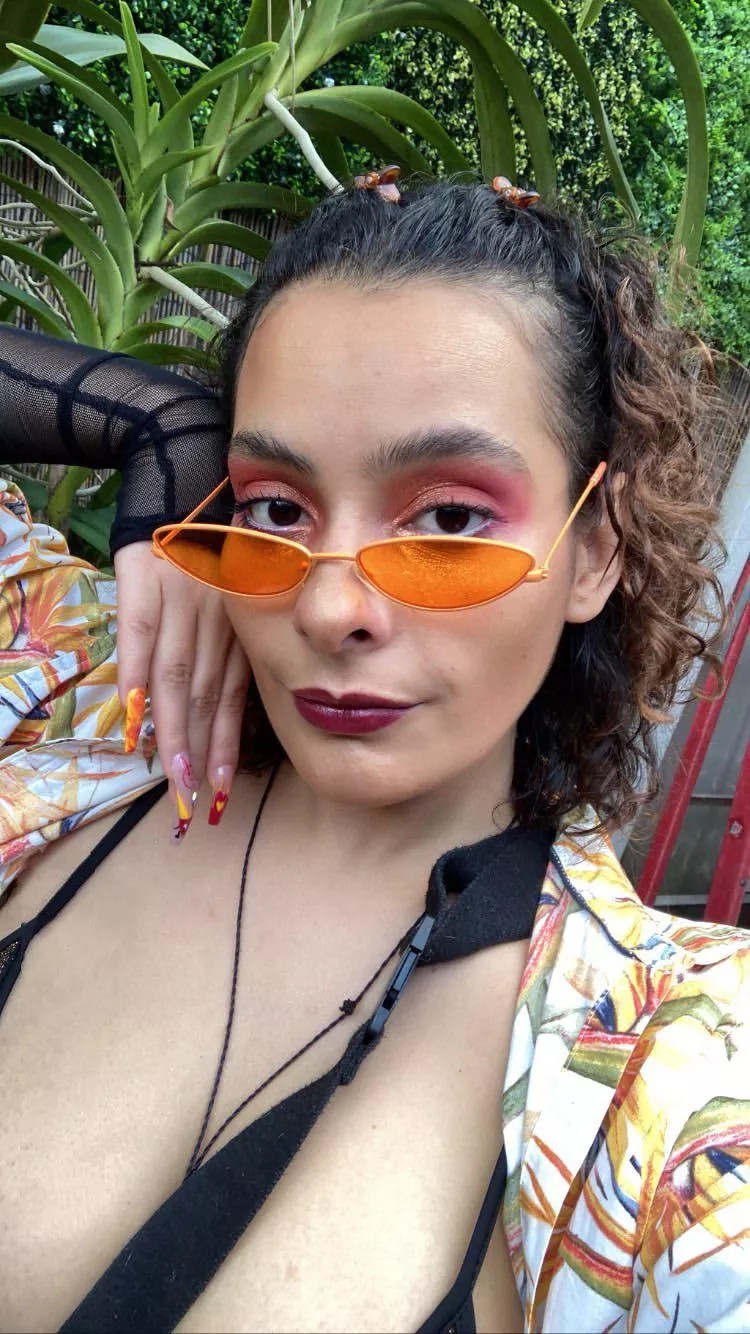 My pretty face needs a facial🙊