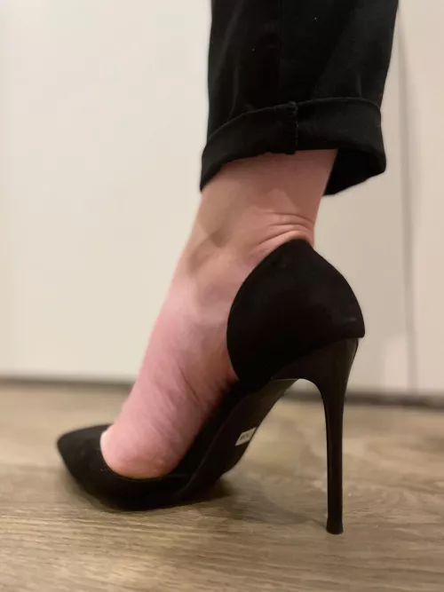 New black heels🖤