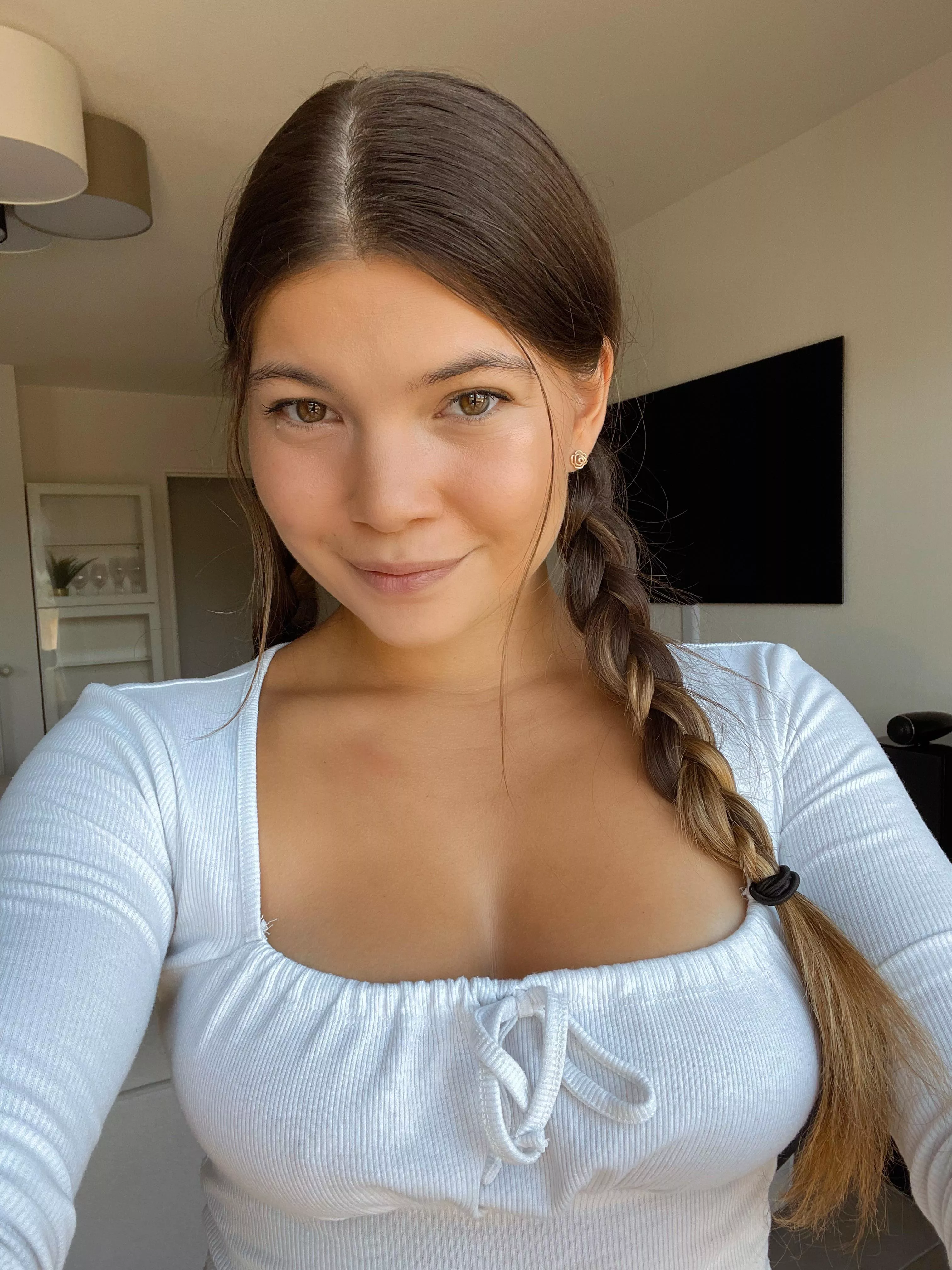 No bra and braids look cute on me, right?