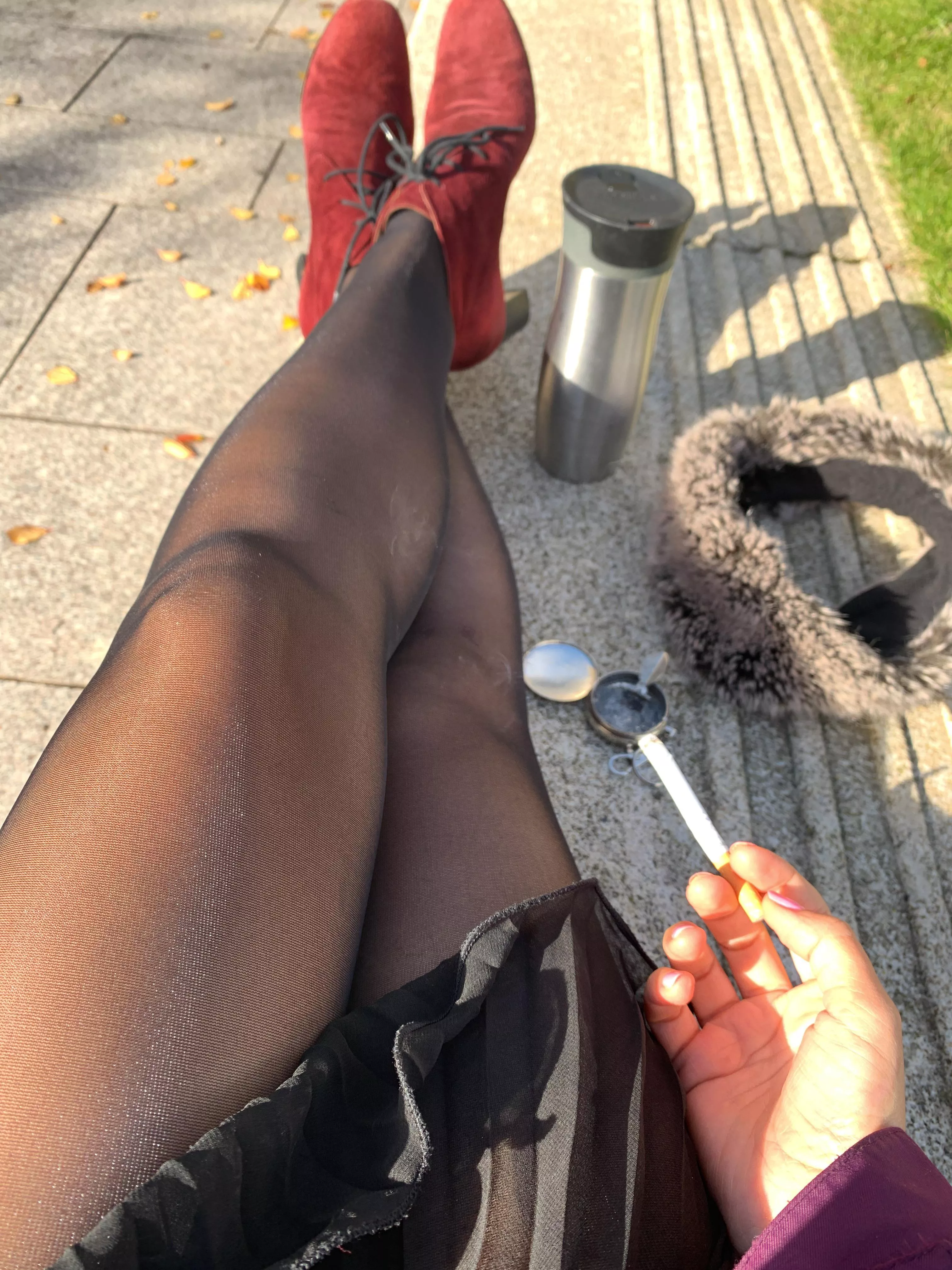 Office trouble requires a cigarette break from time to time.. Who wants to join? 😉