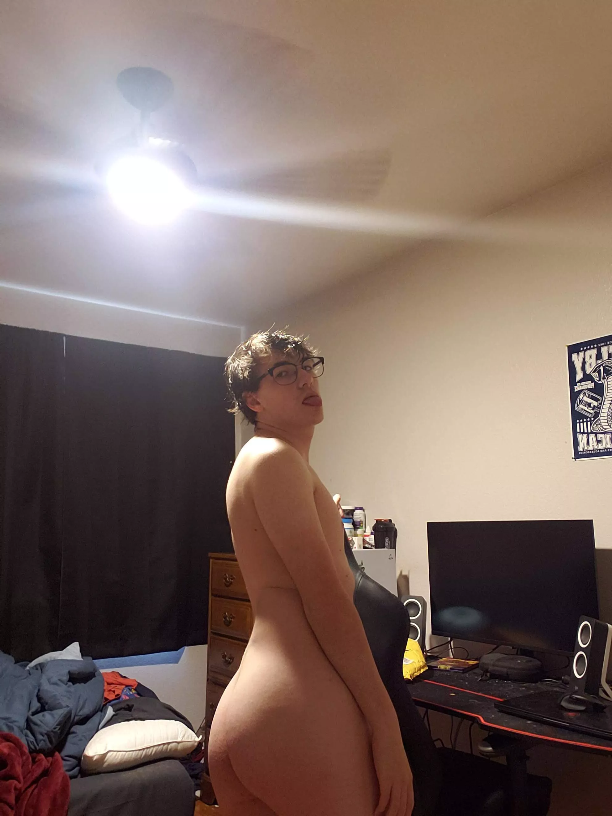 Pin me against the wall