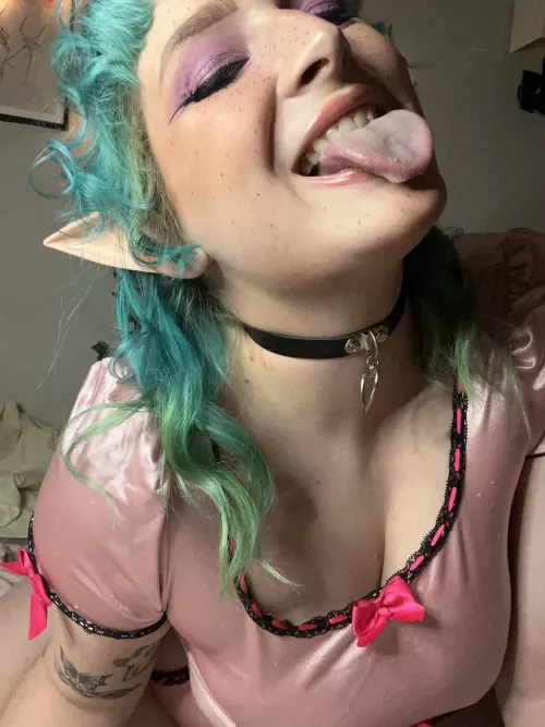 Ruin my pretty elf girl face