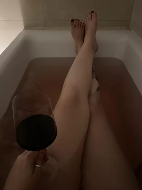 … the Red Queen’s off with her head