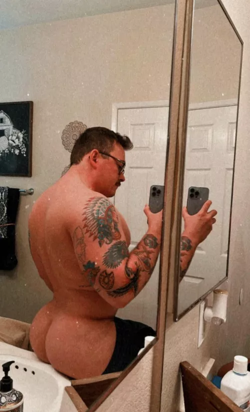 What do we think? Would you eat it? Slap it? Fuck it? 😈😈😈