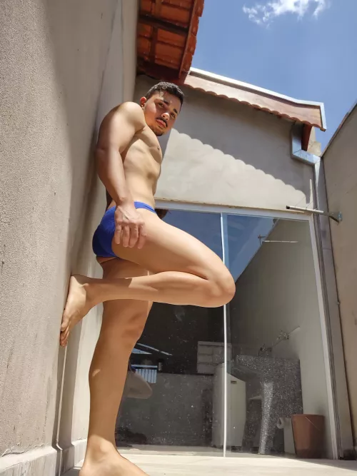 what draws you most attention in a man? 😈