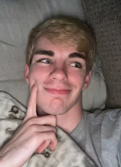 Who said nights were for sleep anyway? 😇