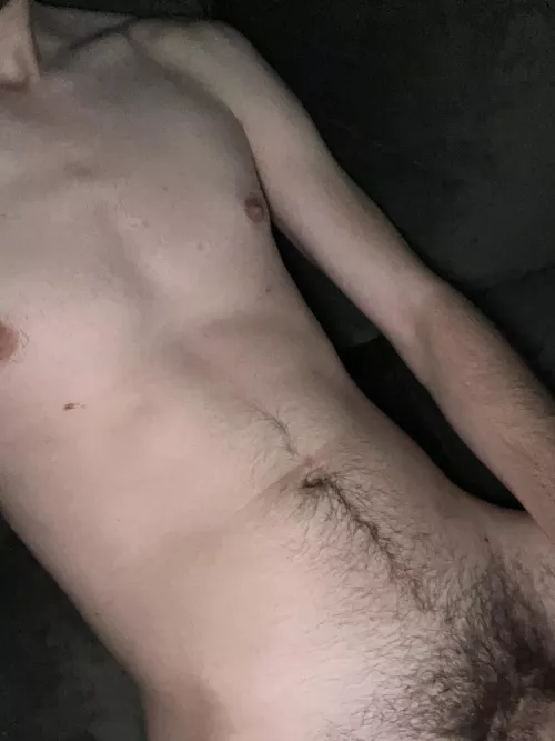 22m frat guy hmu to see who’s the bigger man 💪