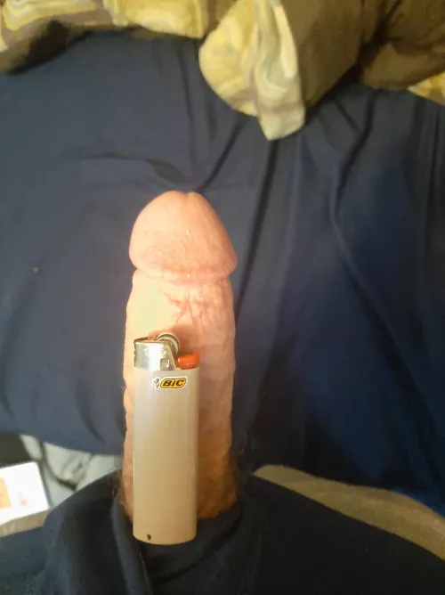 29 hey guys any other lighter comparisons? are you bigger or smaller than me?