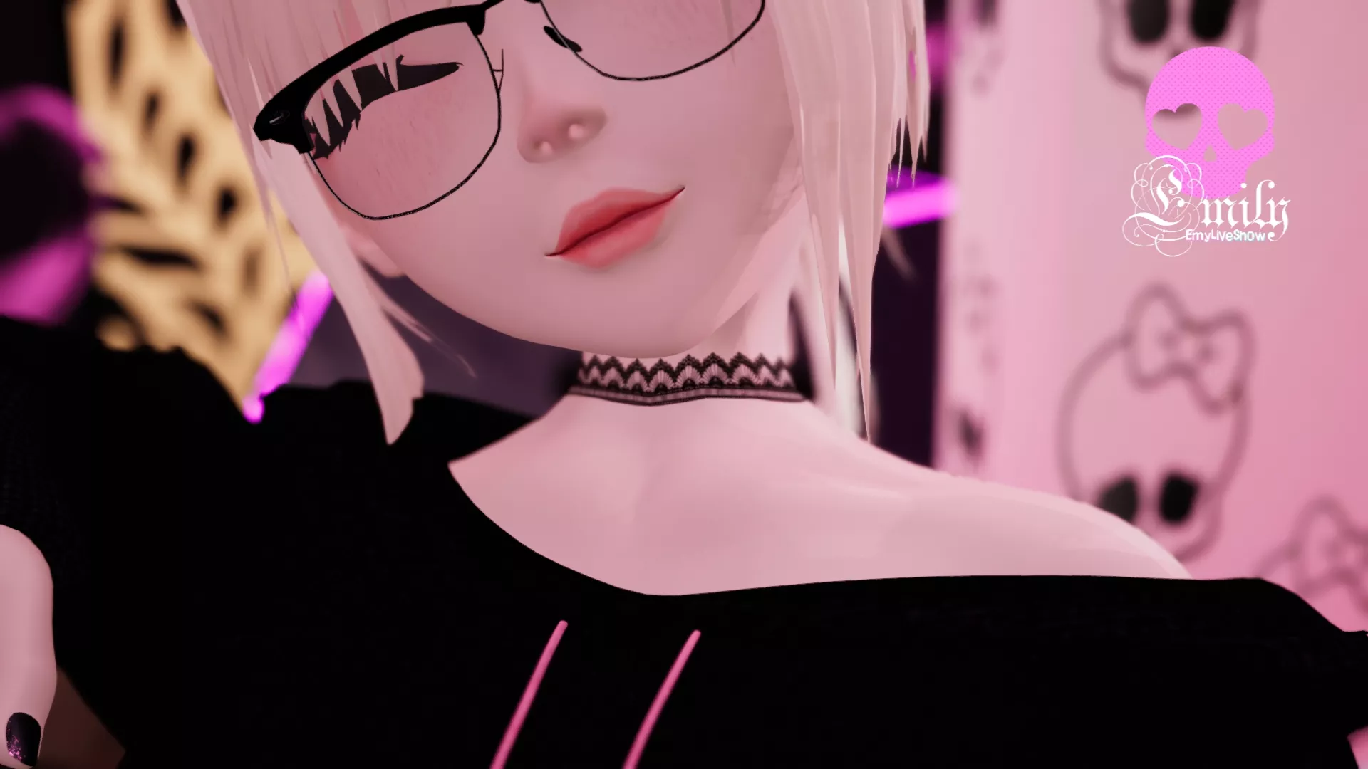 Any kisses to this neck? https://chaturbate.com/emyliveshow