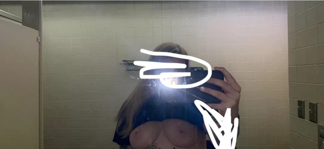 Bathroom mirror at my job 21 wf 😝