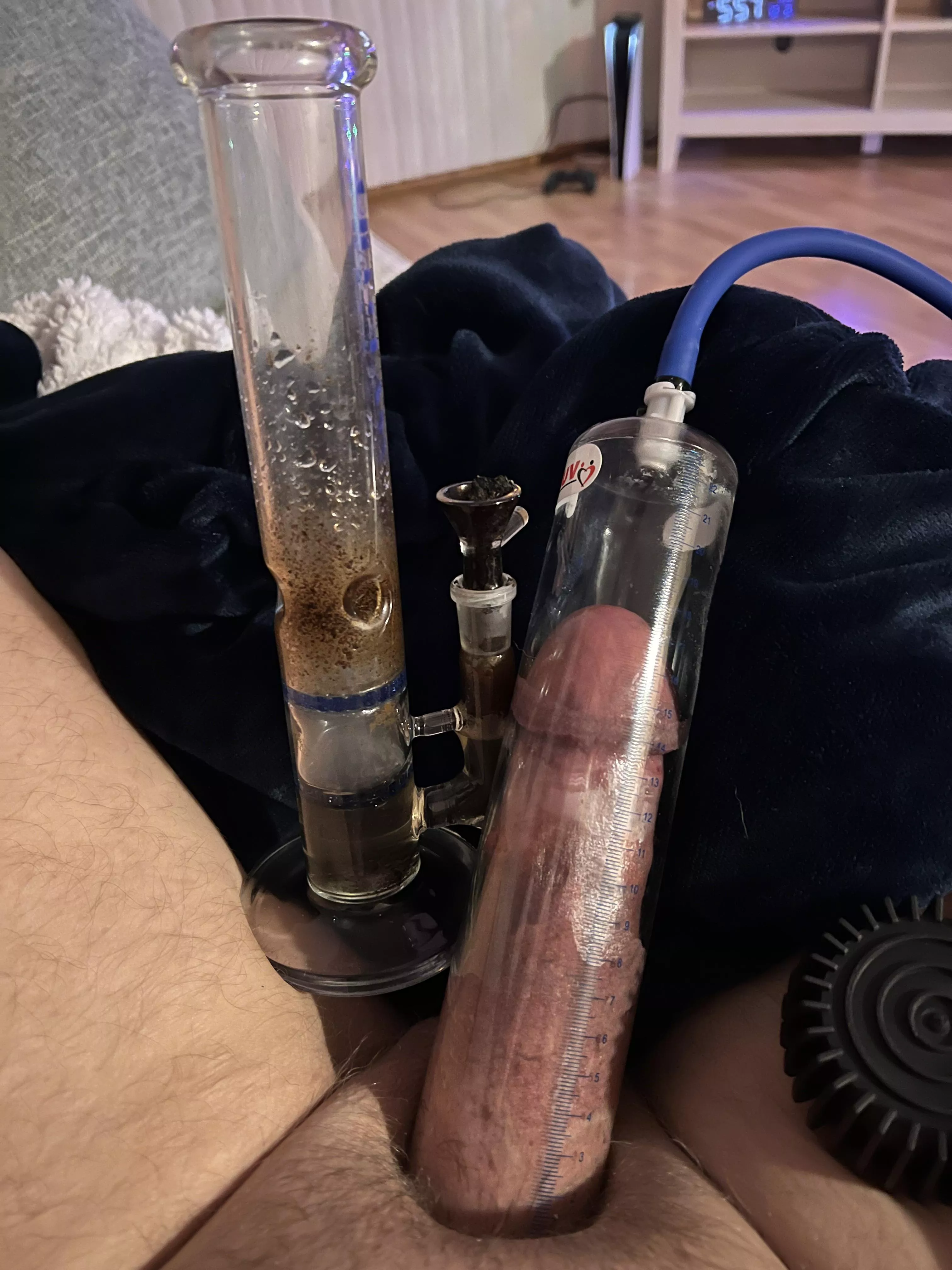 Cock & Bong (M)