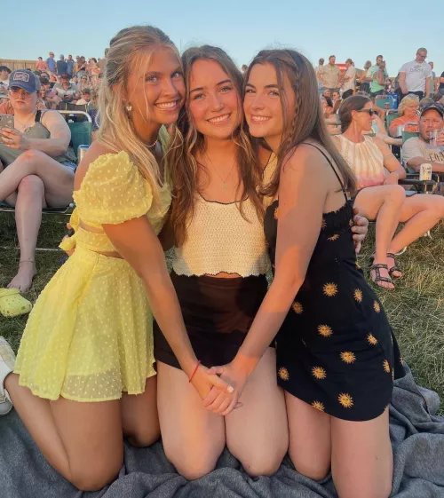 Concert Chicks