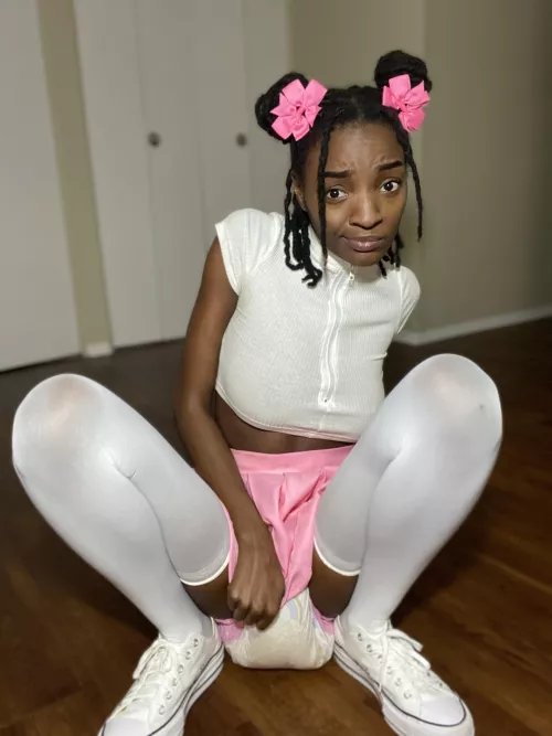 Crap!!! I didn’t even walk out for school yet and I already had an accident. This is only a reminder of why I get bullied.😩😔