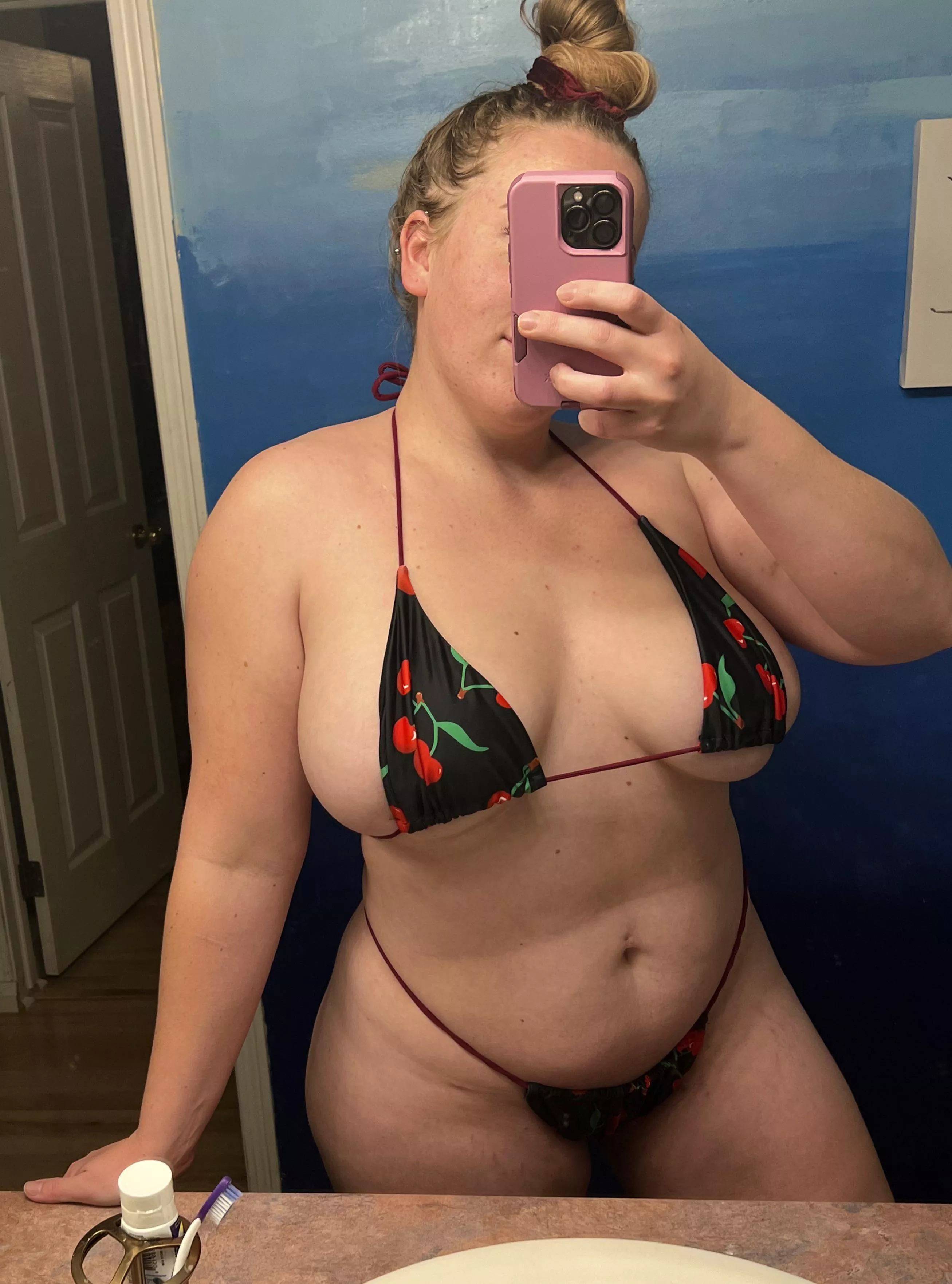 Cum try out my big milkers