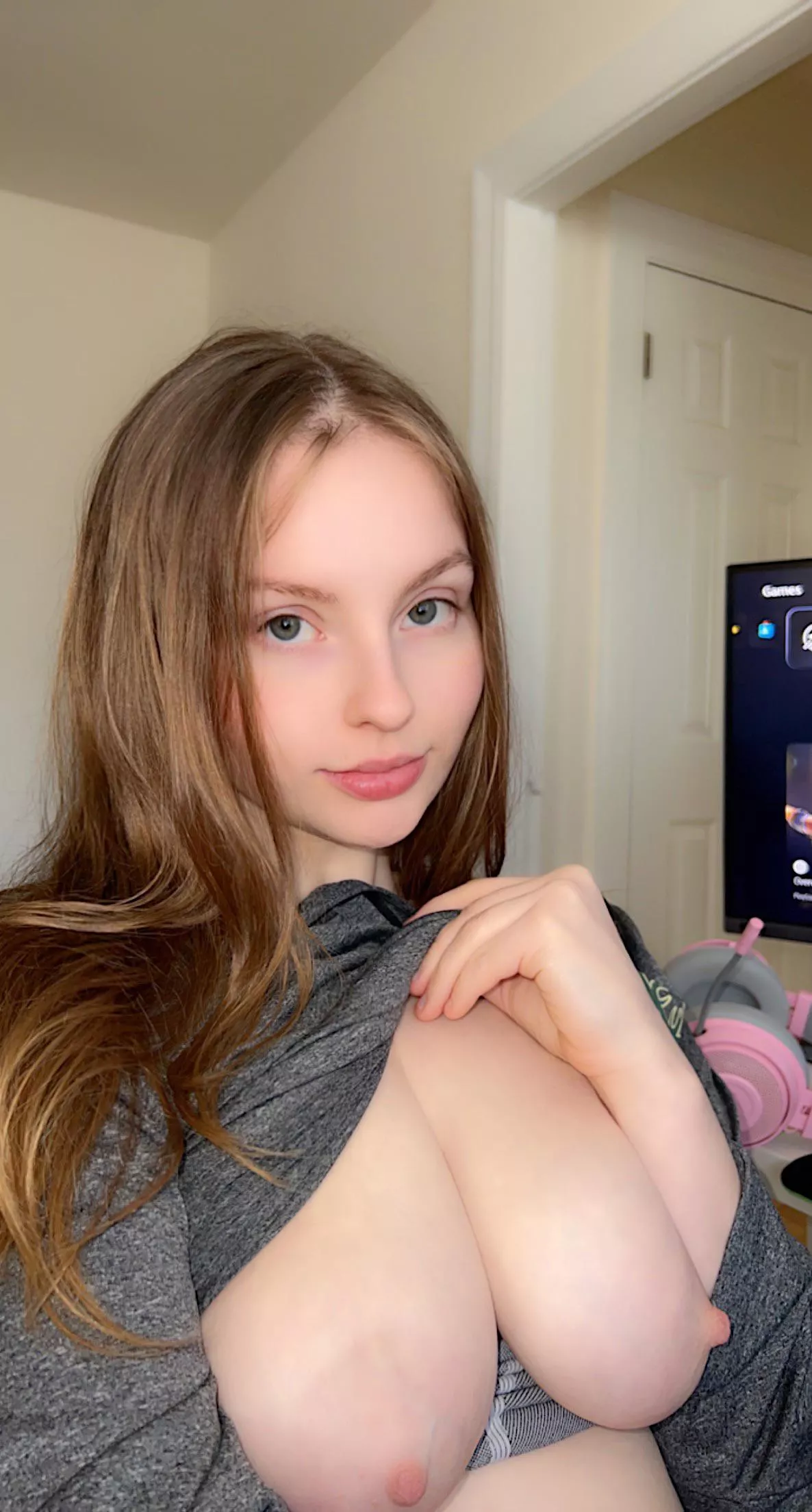 (´・∀・｀) 🥺💗🥺💗 do u want a nippy