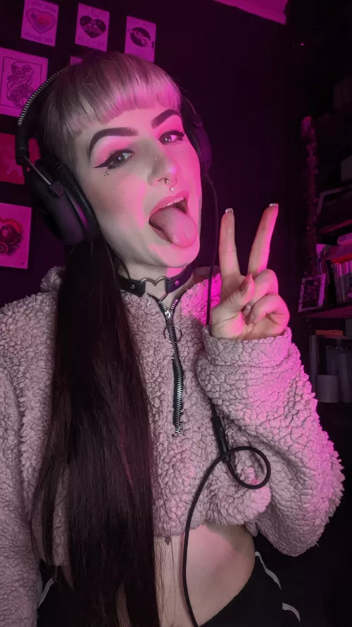 Do you like gamer girls?