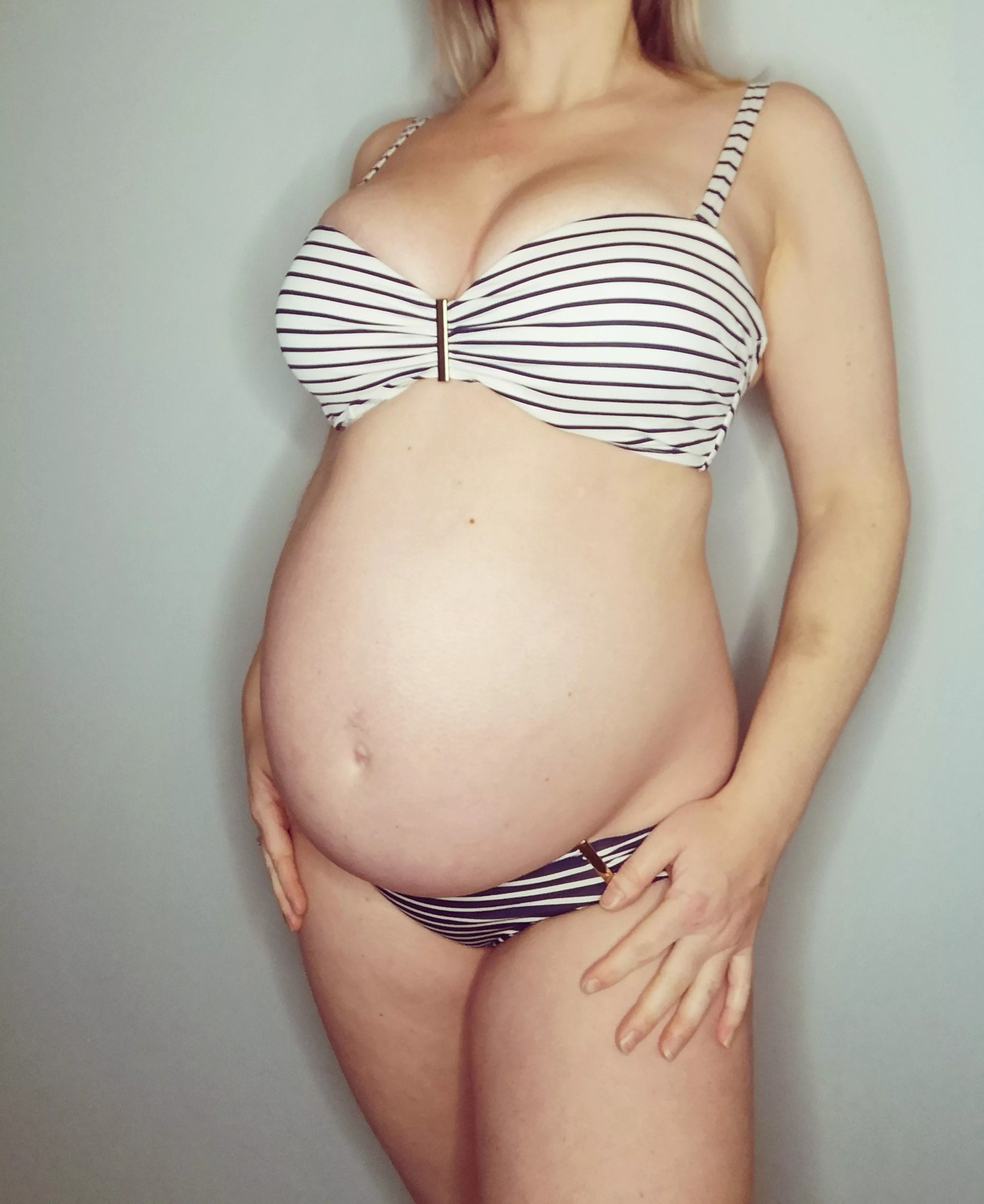 Do you like my swimsuit?