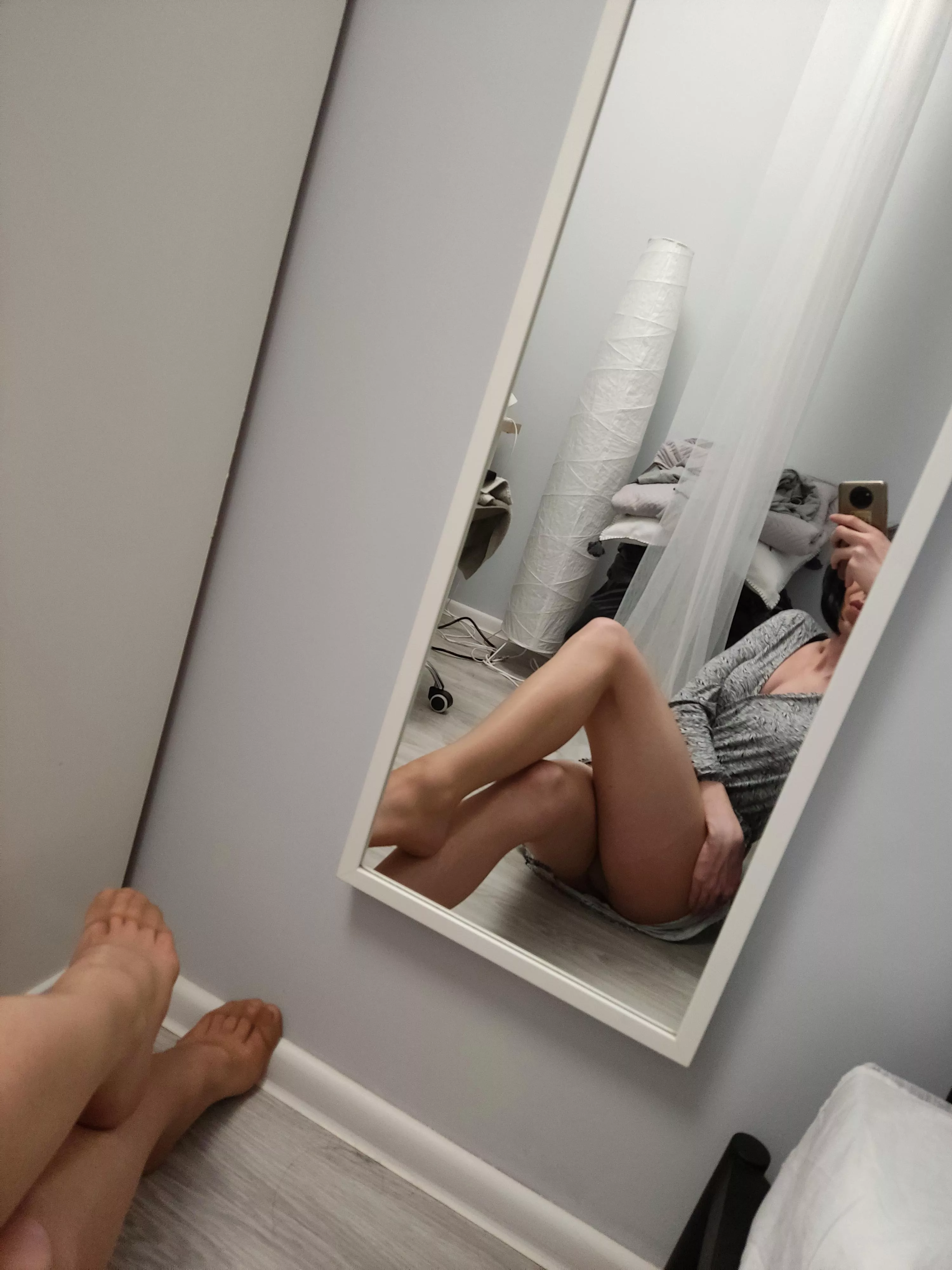 Feeling sick 🤒 hope posting can cure me