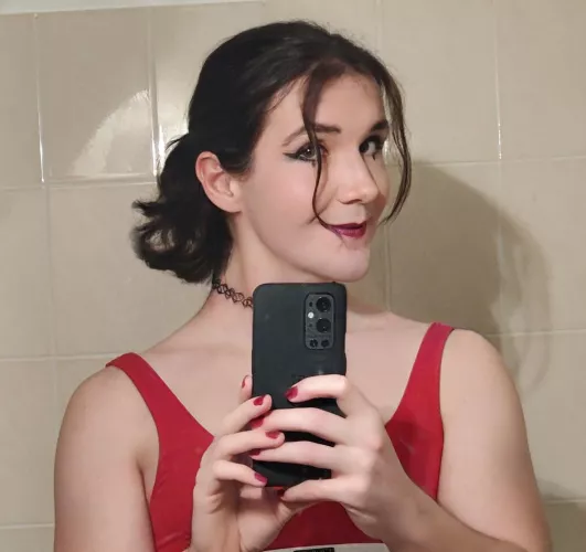 First time trying make-up 😊 I need to practice... Any advice ?