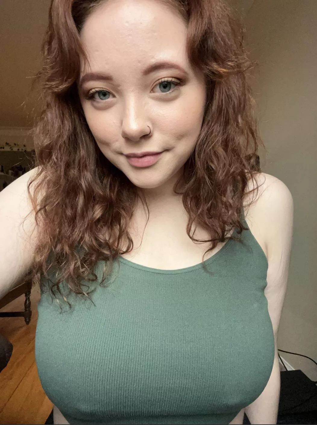 Green is my [f]avorite 💚