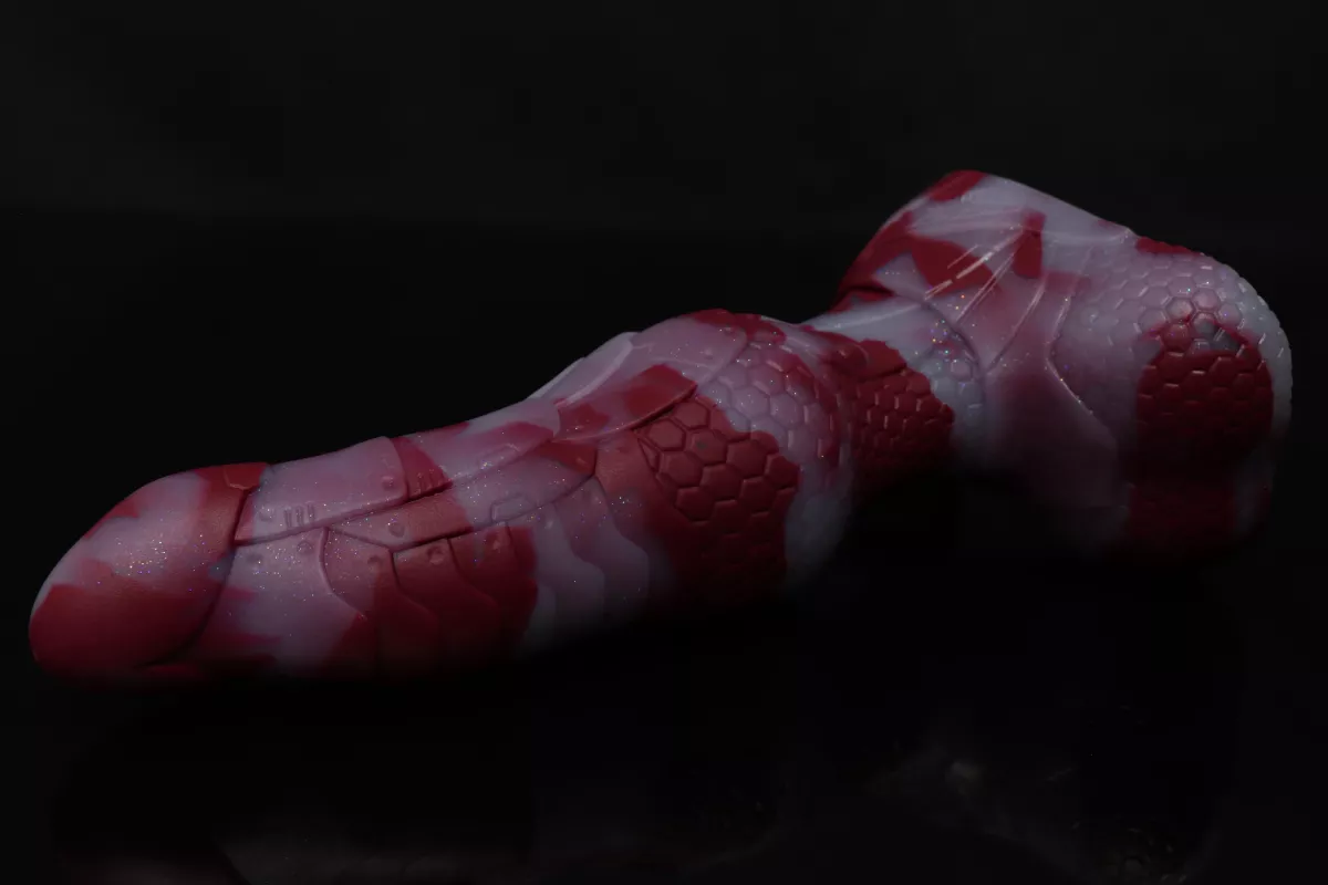 Haven't made a toy purchase in quite some time due to money troubles, but I saw this S/M Bishop and decided I deserved to treat myself