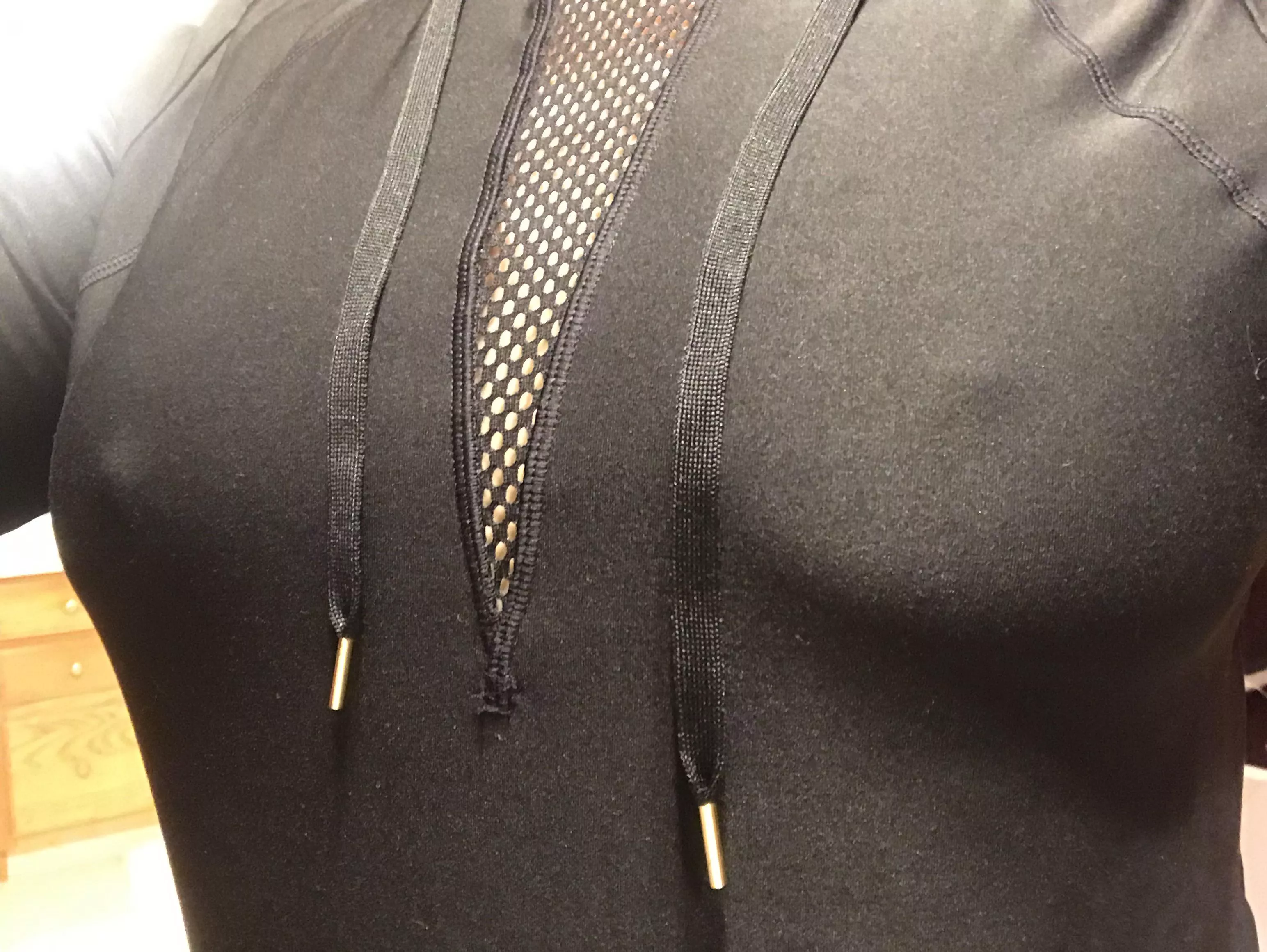 Heading to the gym. I hope my trainer don’t mind I forgot to put on a sports bra