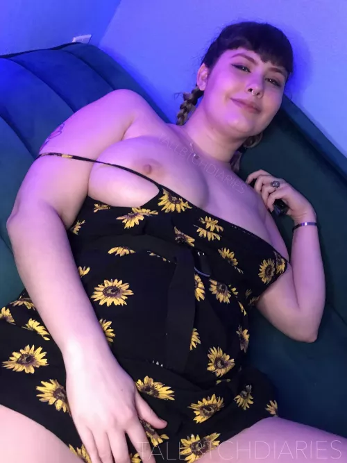 Here’s a mommy milker for youuu