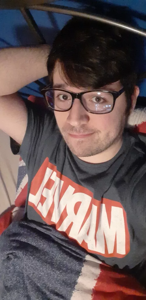 Heyo boyos been a while. Anyone wanna get cuddling? Clothes optional