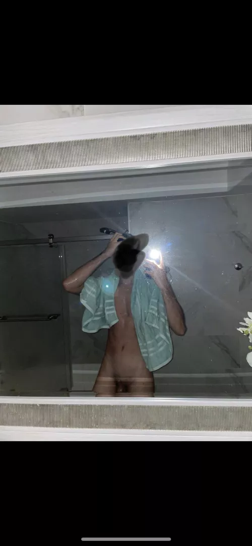 Hop in the shower w [m]e?