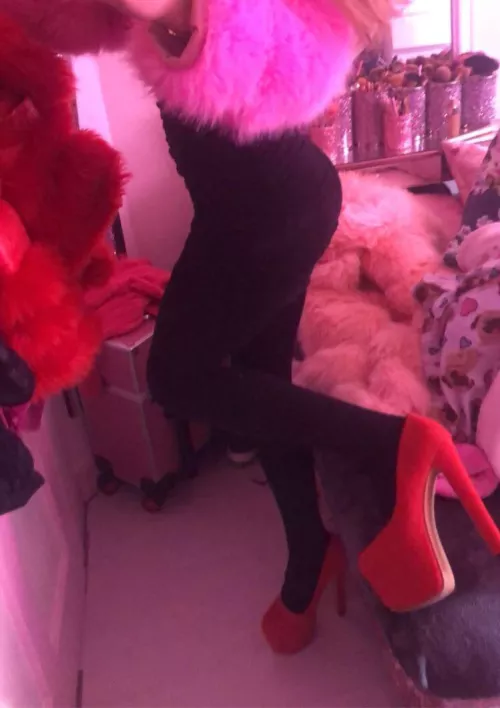 Hope you like my black tights🖤😘