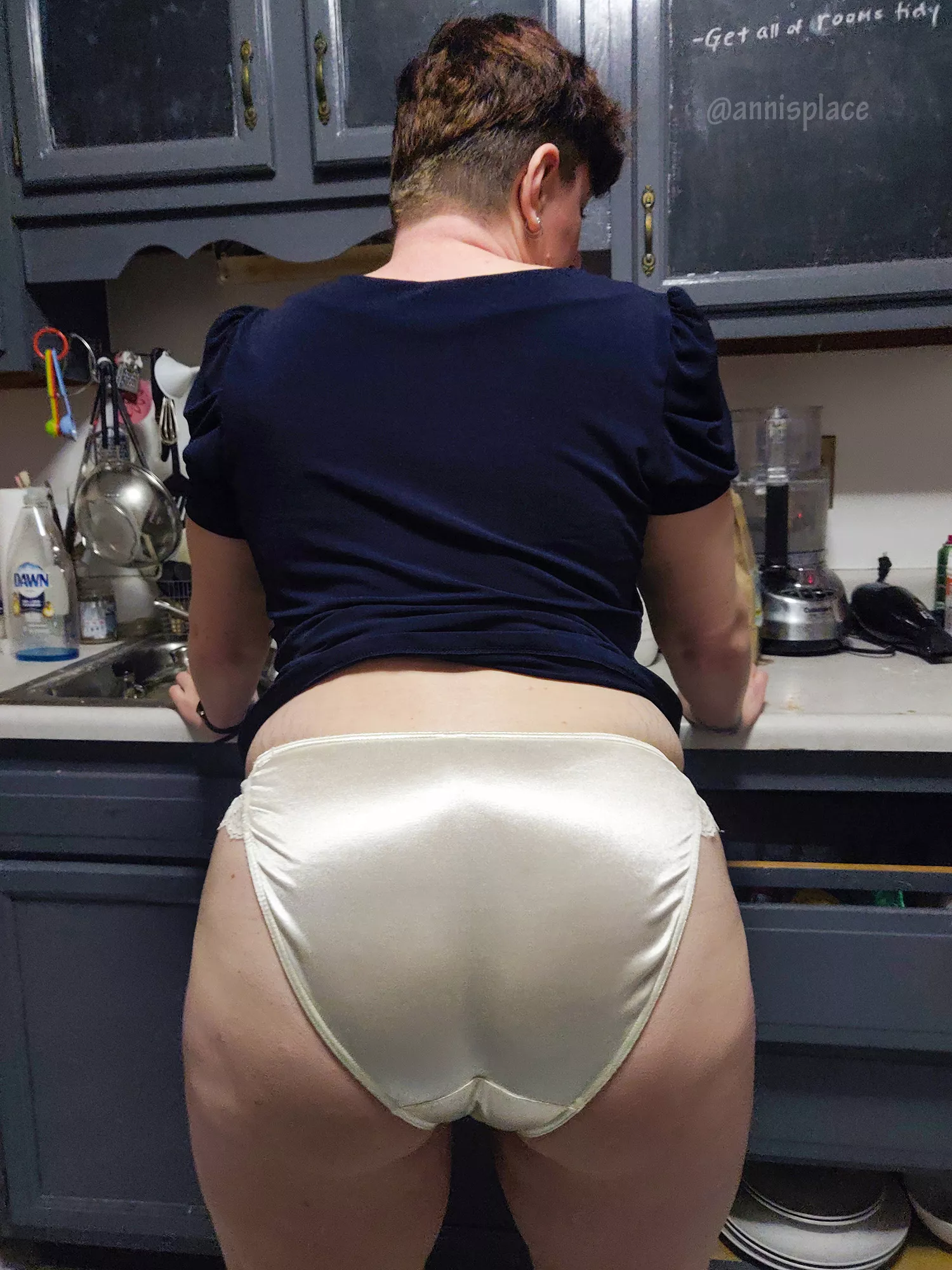 I think today is a vintage panties kind of day!