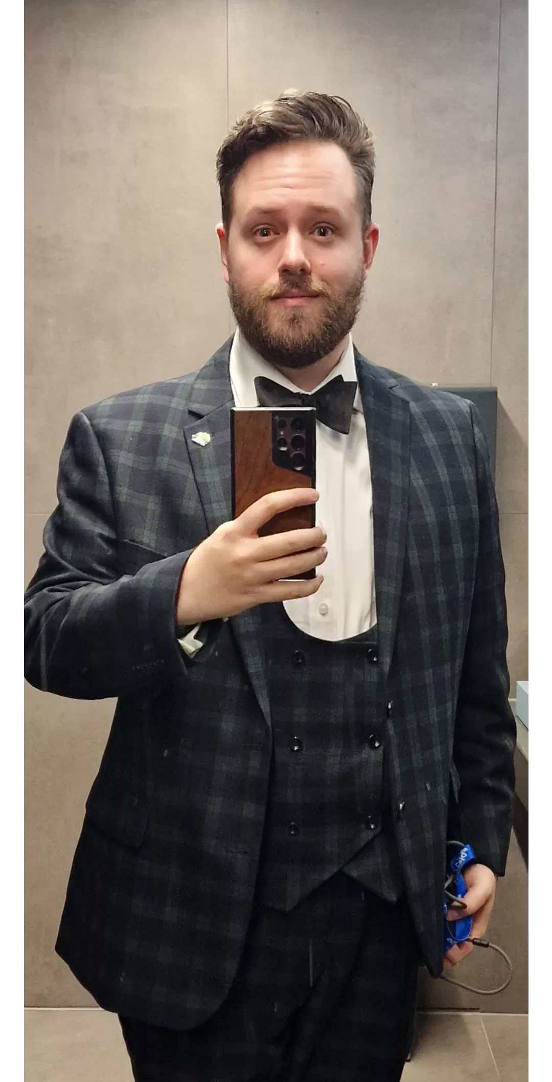 I was feeling this outfit last week 🥳