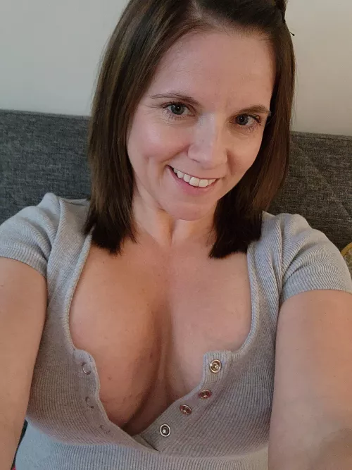 if only people knew how horny i get...