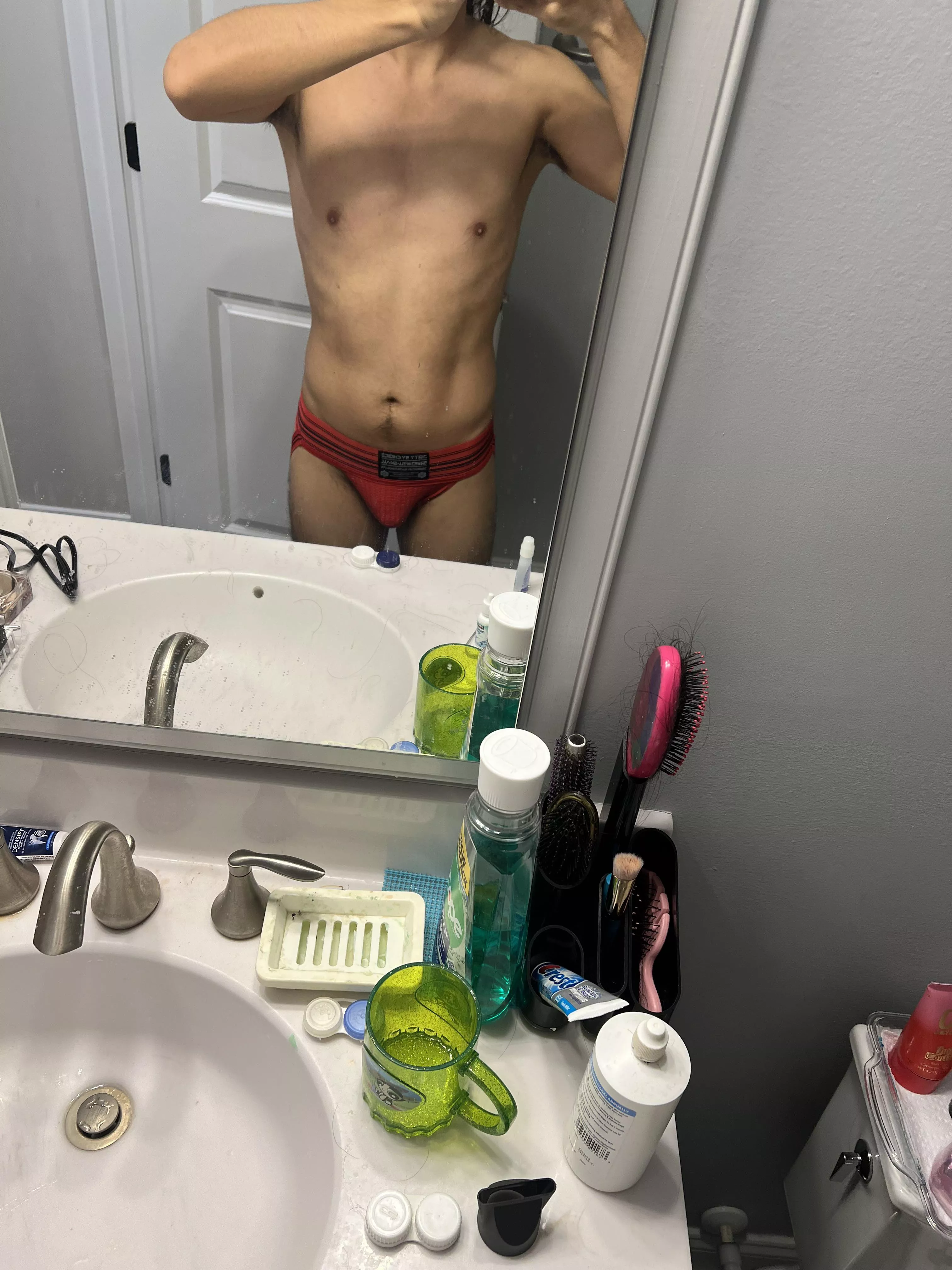 Just took a shower right before my very first in my life GRAVEYARD Shift. 💀☠️