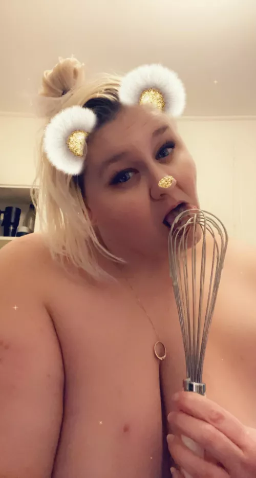 Love licking things clean 👅