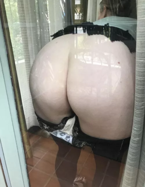 My (40f) sexy milf wife. Who would? 🍑