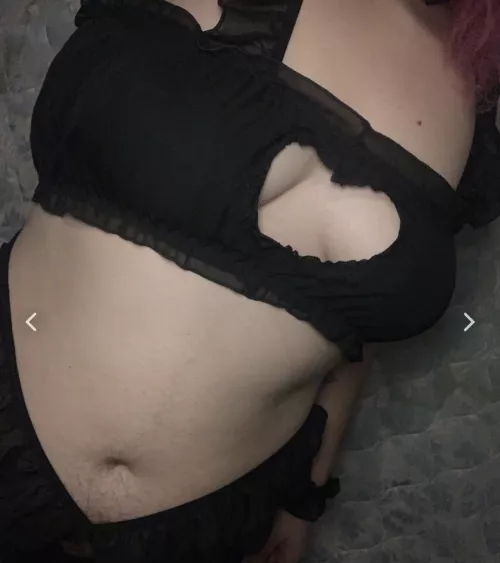 My lingerie would look better on your floor ;)