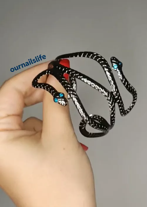 One of my subs tipped me to buy this. Got a special reward 🫦💦💦. Wanna be the next?