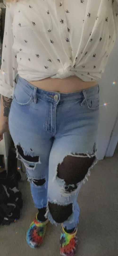 Pantyhose and jeans (F27)